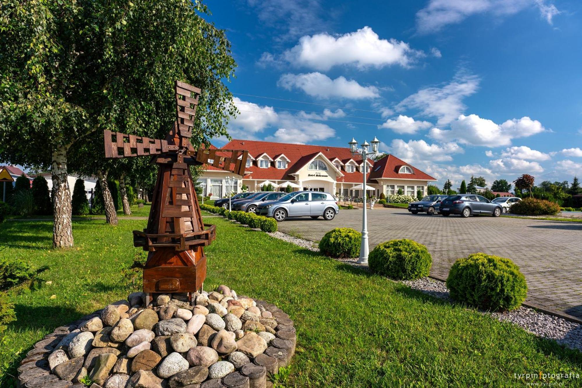 Hotel Millenium Gora Motyczna Exterior photo