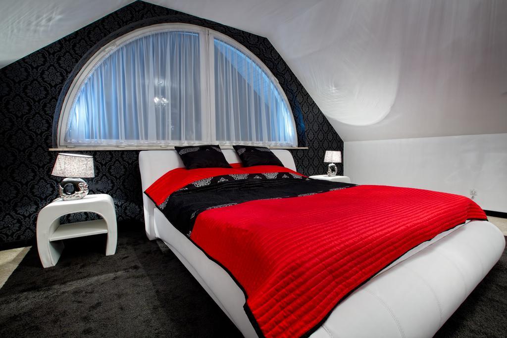 Hotel Millenium Gora Motyczna Room photo