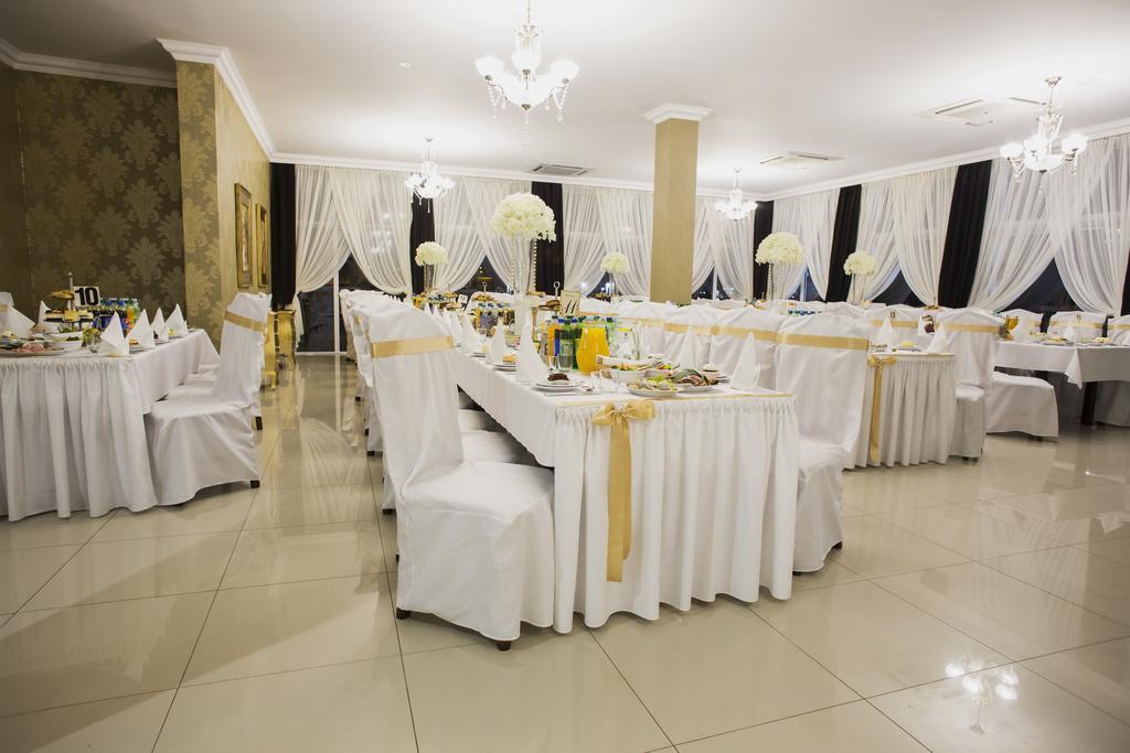 Hotel Millenium Gora Motyczna Exterior photo